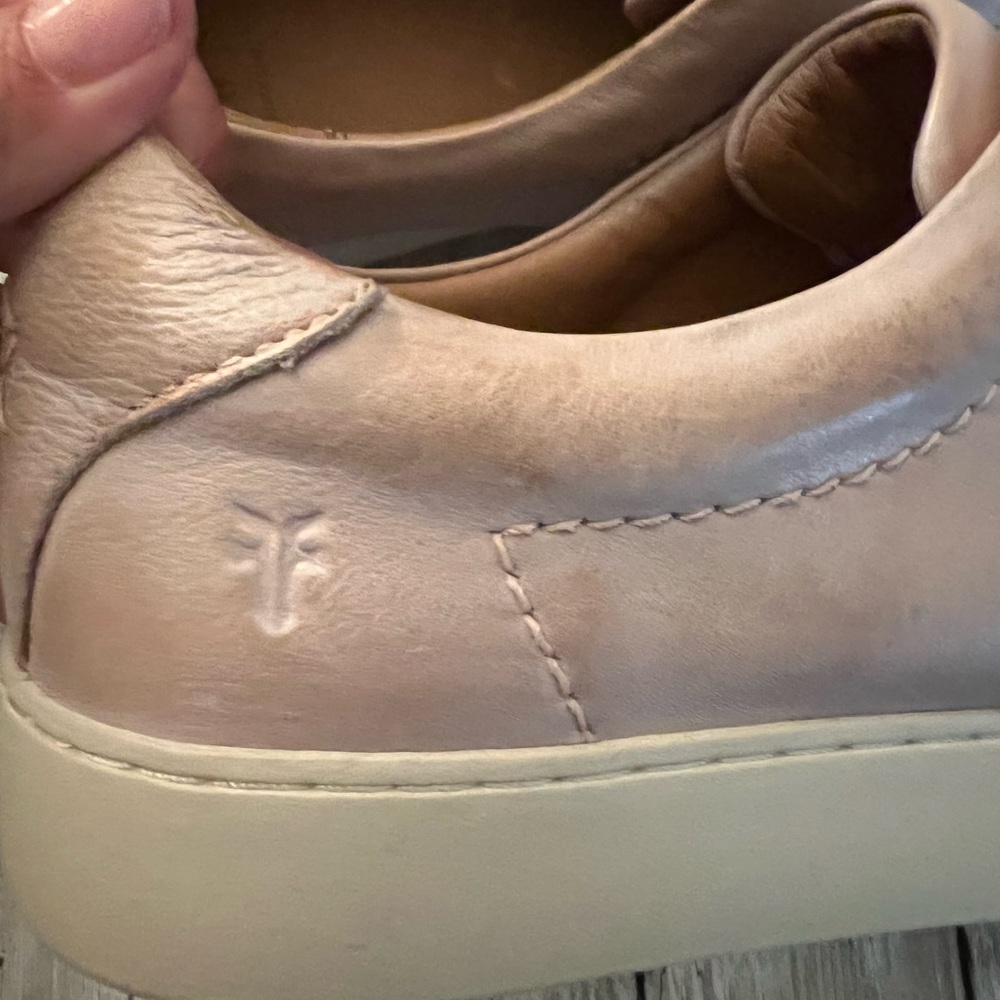 NEW Frye Lena zip-up sneakers, pink distressed leather, women’s size 9 - Picture 4 of 6